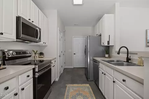 Kitchen - 1003 Red Hat Ln, Durham, NC 27713 photo 2 of 5