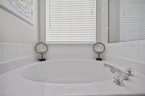Bath - 1003 Red Hat Ln, Durham, NC 27713 photo 6 of 6