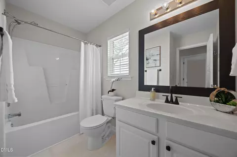 Bath - 1003 Red Hat Ln, Durham, NC 27713 photo 3 of 6