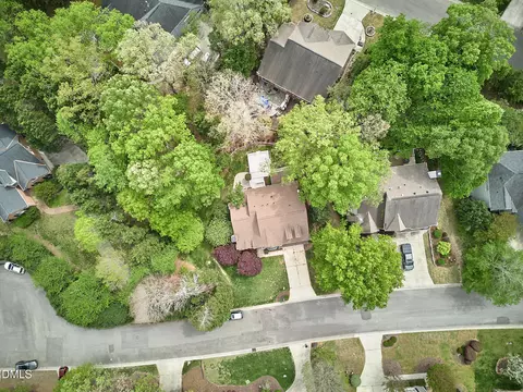 View/Area - 1216 E Pointe Dr, Durham, NC 27712 photo 4 of 14