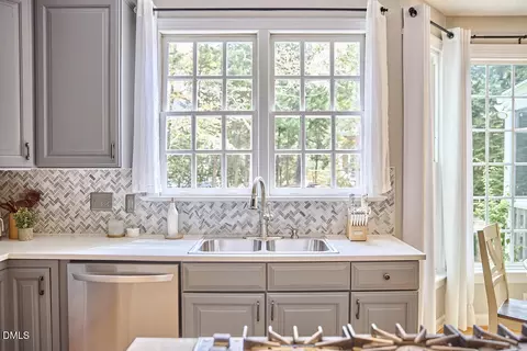 Kitchen - 1216 E Pointe Dr, Durham, NC 27712 photo 7 of 10