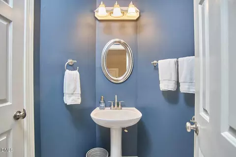 Bath - 1216 E Pointe Dr, Durham, NC 27712 photo 1 of 5