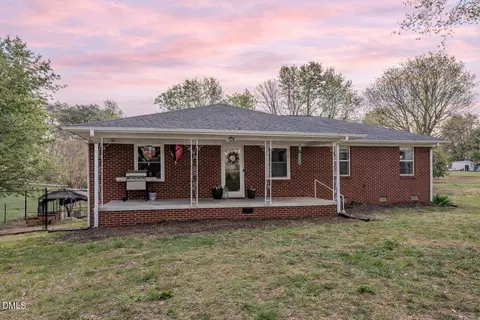 3244 Maple Ave, Burlington, NC 27215