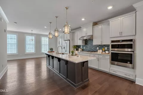 10330 Sablewood Dr #104, Raleigh, NC 27617