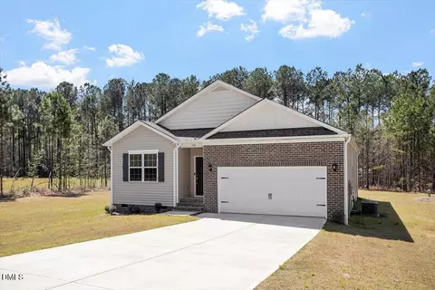 300 Babbling Creek Dr, Youngsville, NC 27596