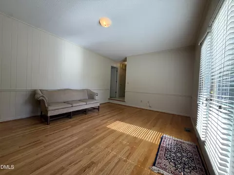 Living - 907 Chestnut Dr, Smithfield, NC 27577 photo 5 of 8