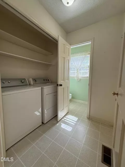 Other - 907 Chestnut Dr, Smithfield, NC 27577 photo 4 of 7