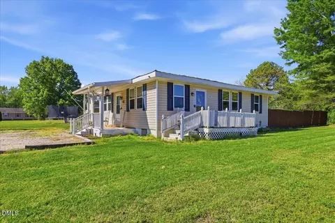 334 Perry Curtis Rd, Zebulon, NC 27597