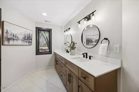 Bath - 6128 Riverside Dr, Wake Forest, NC 27587 photo 4 of 10