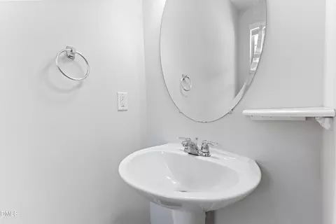Bath - 34 Argonaut Dr, Durham, NC 27705 photo 1 of 6