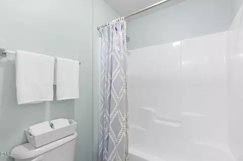 Bath - 237 Westgrove Ct, Durham, NC 27703 photo 3 of 7