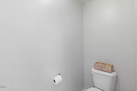 Bath - 237 Westgrove Ct, Durham, NC 27703 photo 5 of 7
