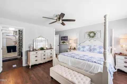Bedroom - 2733 Johnny Baker Rd, Willow Spring, NC 27592 photo 2 of 6