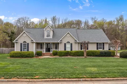 3813 Long Meadow Dr, Mebane, NC 27302