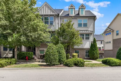 528 Old Mill Village Dr, Apex, NC 27502