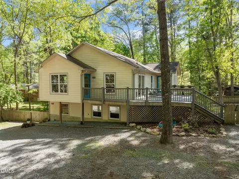 201 Simpson St #B, Carrboro, NC 27510