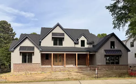 215 Grigsby Ave, Holly Springs, NC 27540