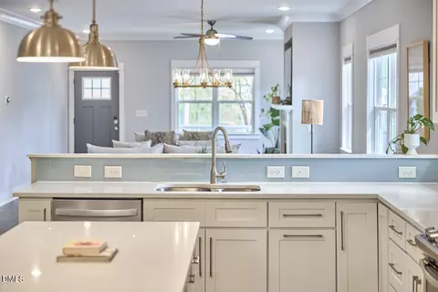 Kitchen - 1107 Spruce St, Durham, NC 27701 photo 7 of 9