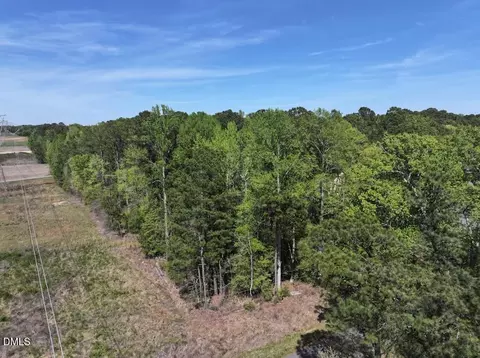105 Winchester Dr, Wendell, NC 27591