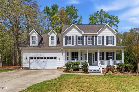 67 E Trafalgar Ct, Clayton, NC 27520