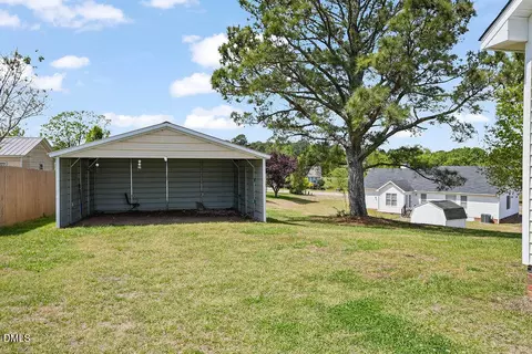Exterior - 1560 Cane Mill Rd, Coats, NC 27521 photo 5 of 8