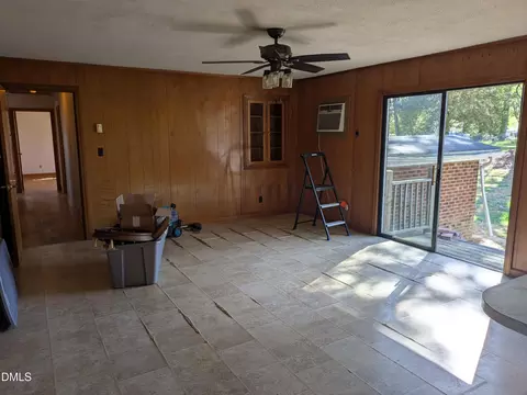 Living - 724 Brewer Cir, Wake Forest, NC 27587 photo 4 of 4