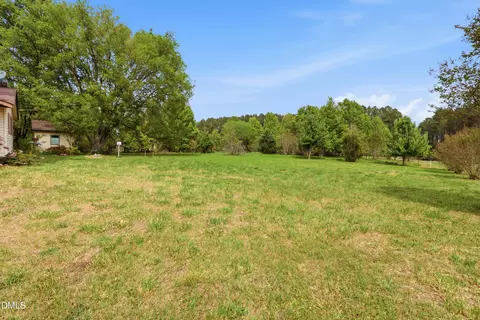 Exterior - 384 Lynch Rd, Selma, NC 27576 photo 4 of 7
