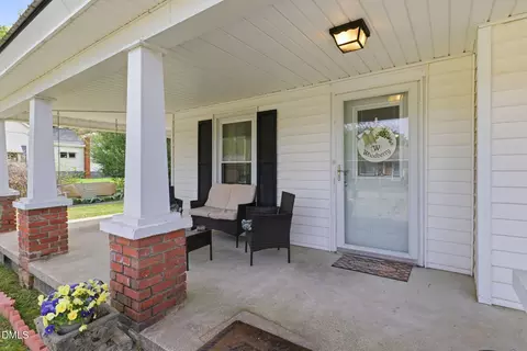 Exterior - 203 Sunset St, Stem, NC 27581 photo 4 of 7