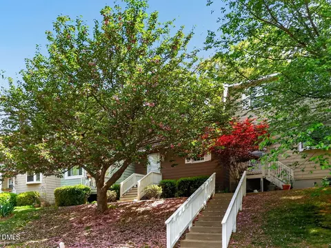 5410 Ridgeloch Pl, Raleigh, NC 27612