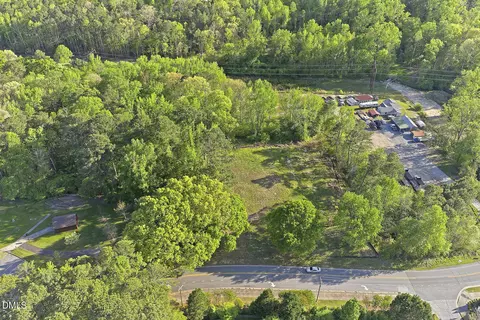 325 Wagstaff Rd, Fuquay Varina, NC 27526