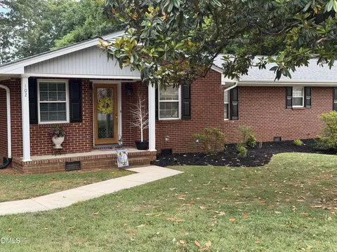 2012 S Mebane St #102, Burlington, NC 27215