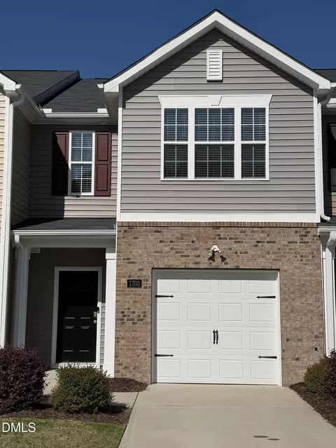 1703 Gracie Ln, Carthage, NC 28327