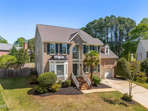 805 Cricketfield Ln, Cary, NC 27518