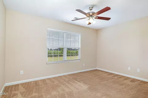 Bedroom - 87 Cedar Lake Ln, Clinton, NC 28328 photo 5 of 6
