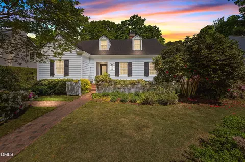 1712 Arlington St, Raleigh, NC 27608