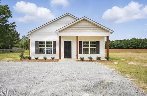 1178 W Blackman Rd, Dunn, NC 28334