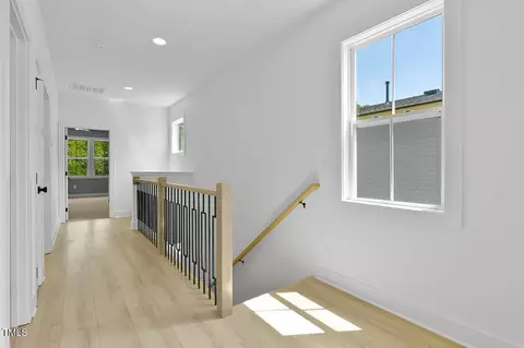 Entry Way - 140 End Ave, Durham, NC 27703 photo 3 of 4