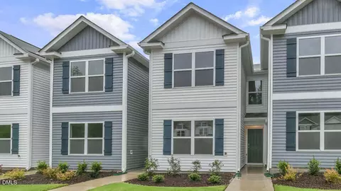 105 Holmes Corner Dr, Smithfield, NC 27577