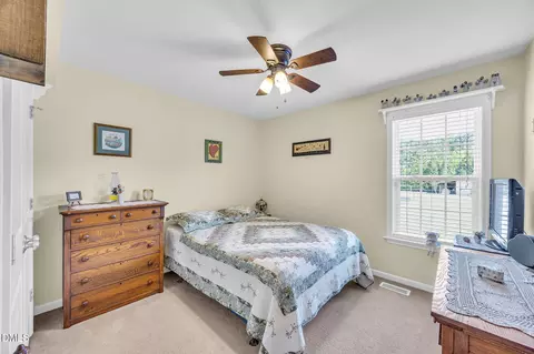 Bedroom - 59 Long Grass Dr, Smithfield, NC 27577 photo 3 of 4
