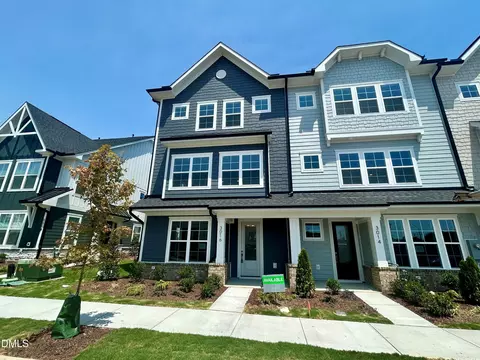 3016 White Rail Dr, Fuquay Varina, NC 27526