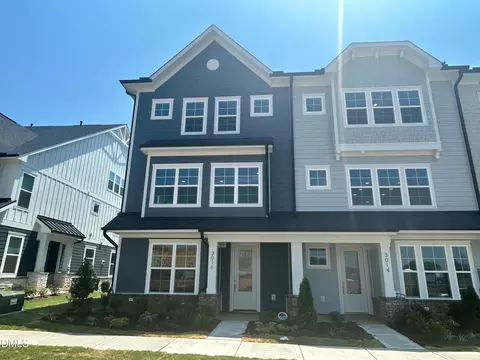 3016 White Rail Dr, Fuquay Varina, NC 27526