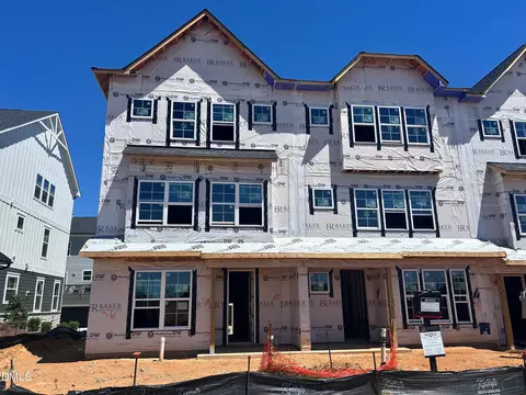 3016 White Rail Dr, Fuquay Varina, NC 27526