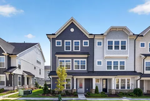 3016 White Rail Dr, Fuquay Varina, NC 27526