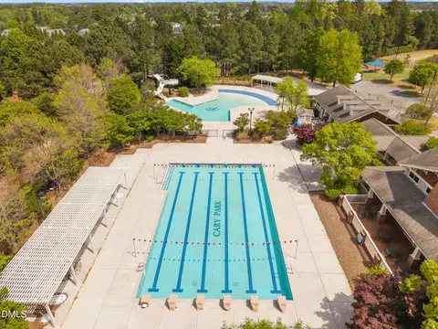Exterior - 110 Bridgegate Dr, Cary, NC 27519 photo 12 of 16
