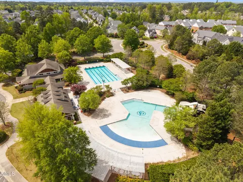 Exterior - 110 Bridgegate Dr, Cary, NC 27519 photo 15 of 16
