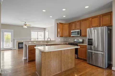 Kitchen - 110 Bridgegate Dr, Cary, NC 27519 photo 5 of 6