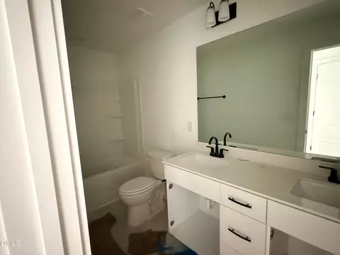 Bath - 16 Loganberry Ave, Bunnlevel, NC 28323 photo 4 of 4