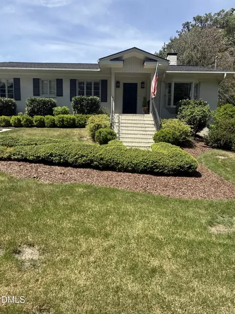 2737 Toxey Dr, Raleigh, NC 27609