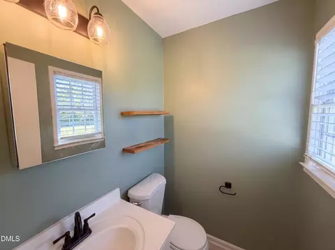 Bath - 4105 Toroella St, Durham, NC 27704 photo 2 of 2