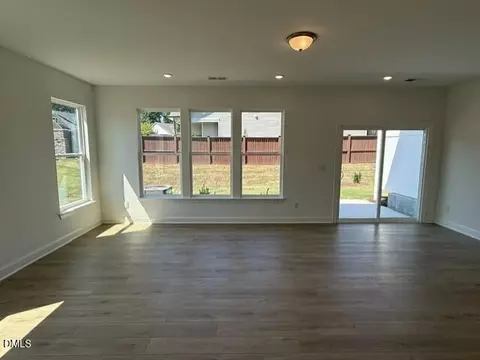 5401 Running Fox Ln, Durham, NC 27703 photo 8